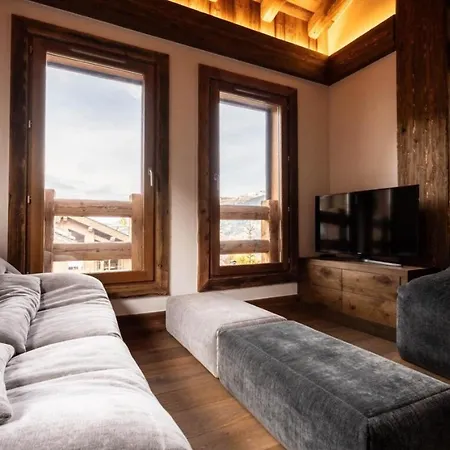 Apartamento Toto With Private Pool And Sauna Courchevel